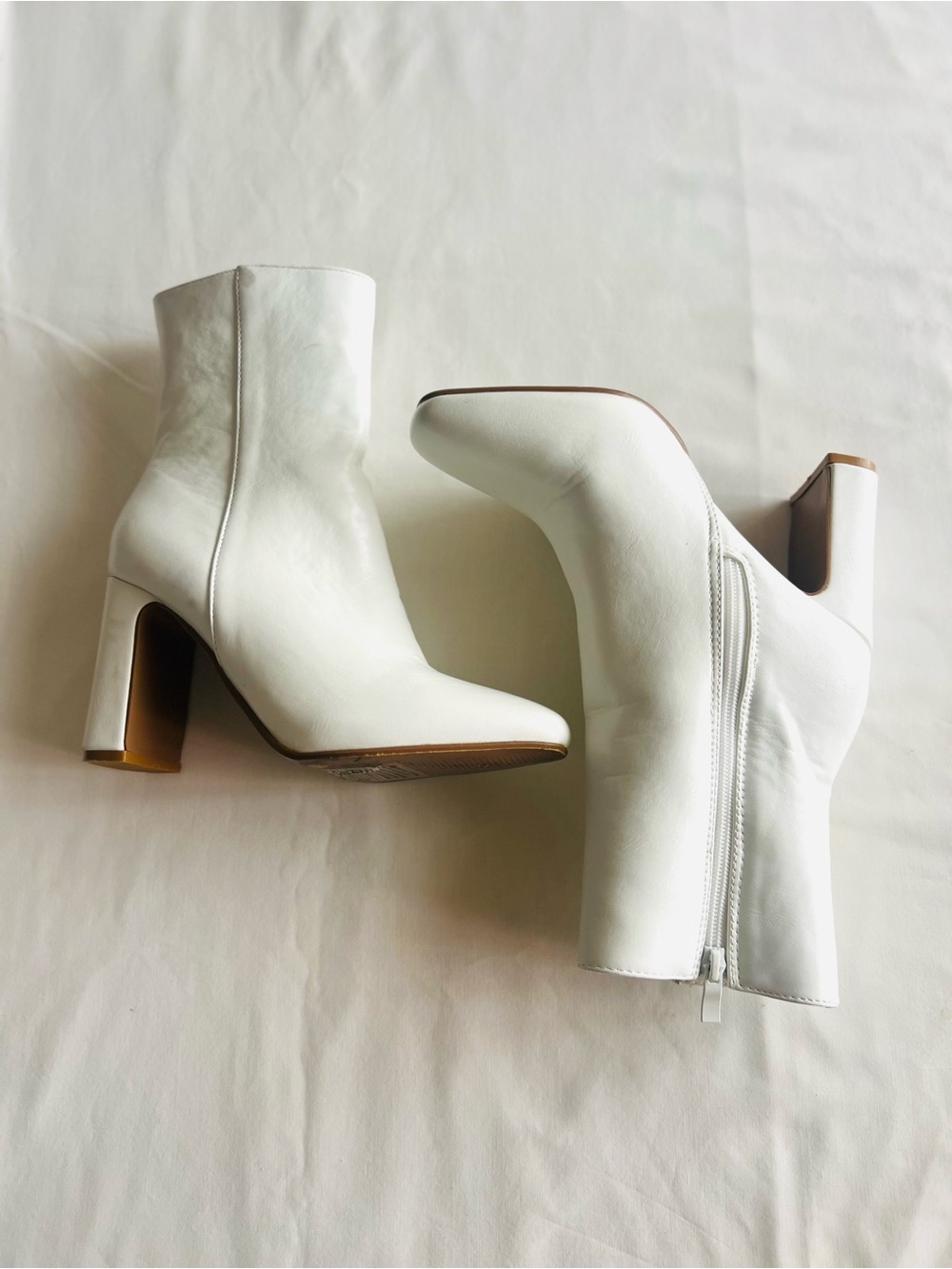 White Leather-Like Block Heel Ankle Boots - Women Size 7